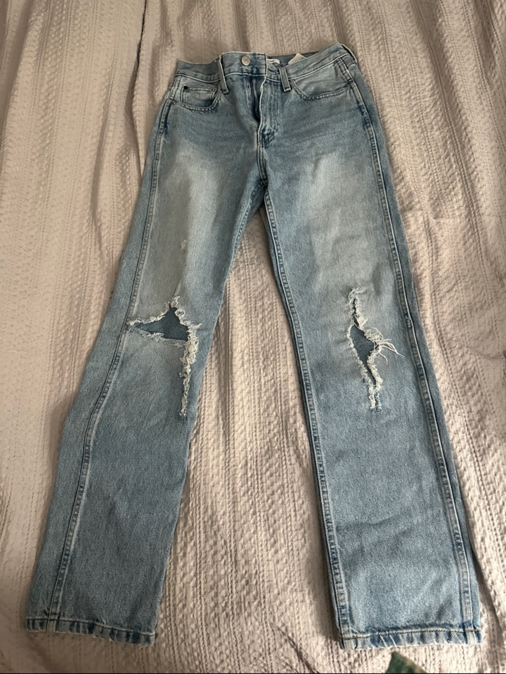 Calvin Klein Jeans Light Blue Straight Fit with Distressed Knees